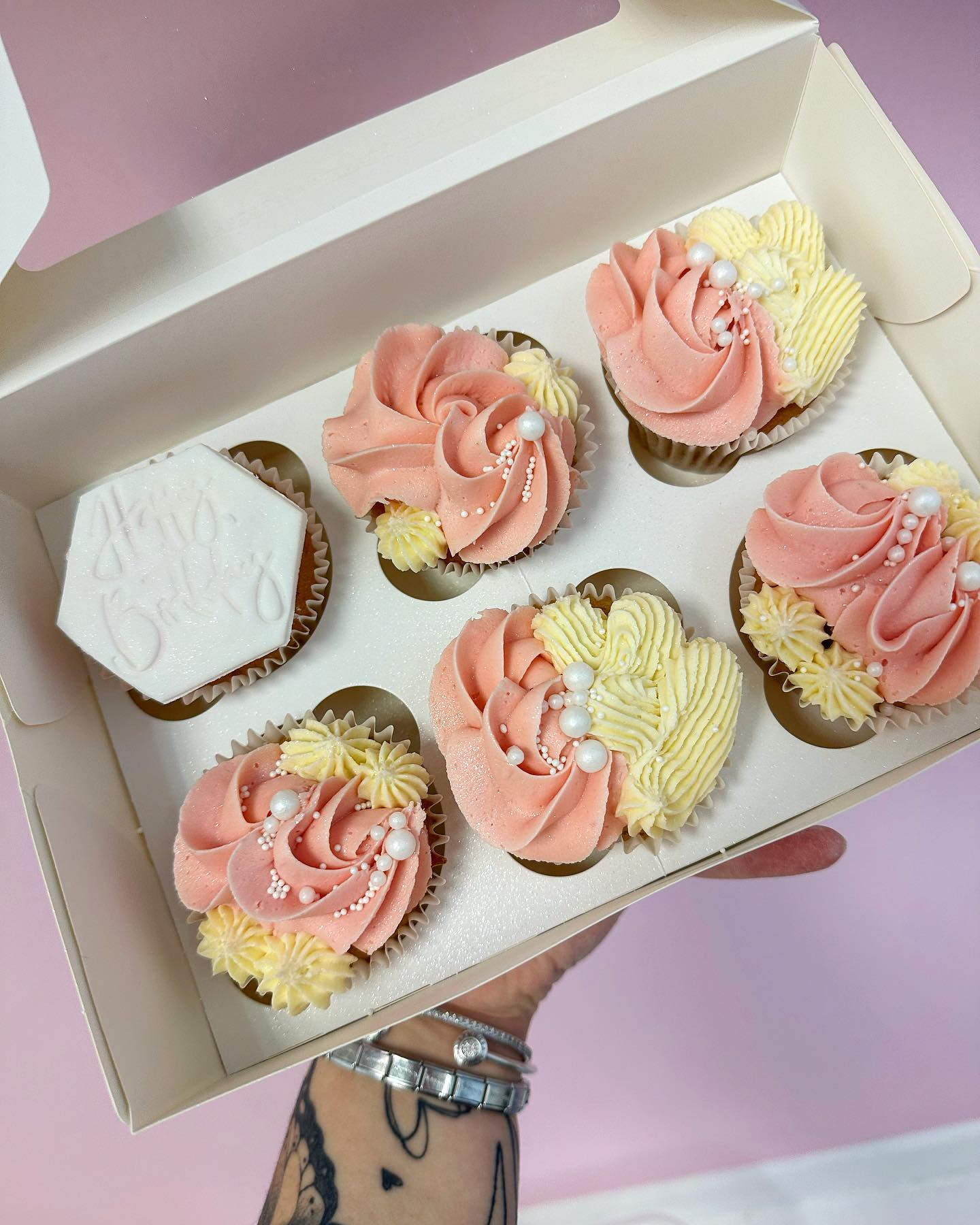 Box of 6 Cupcakes