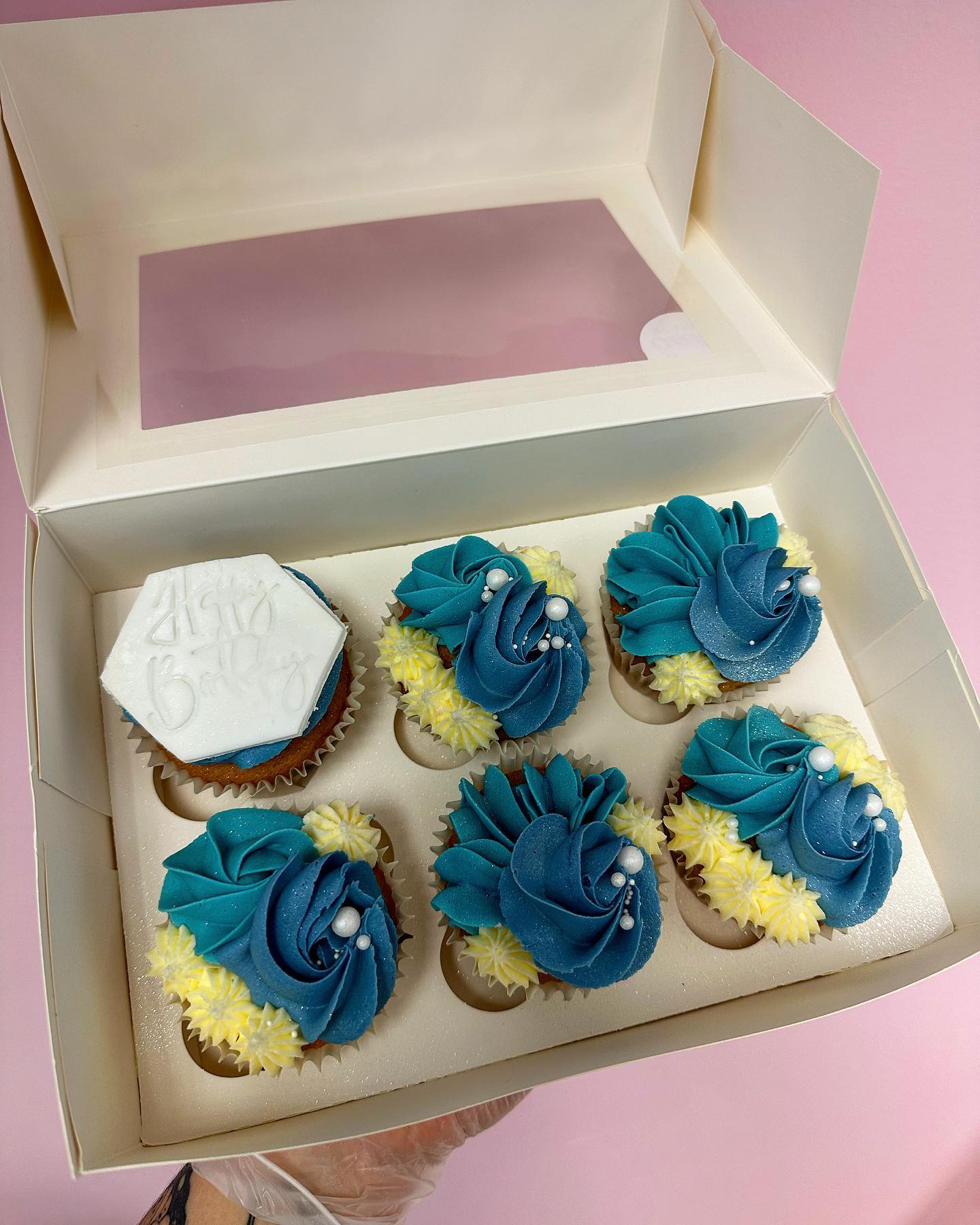 Box of 6 Cupcakes