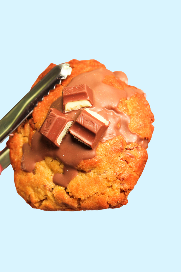 Kinder Chocolate NY Style Cookie