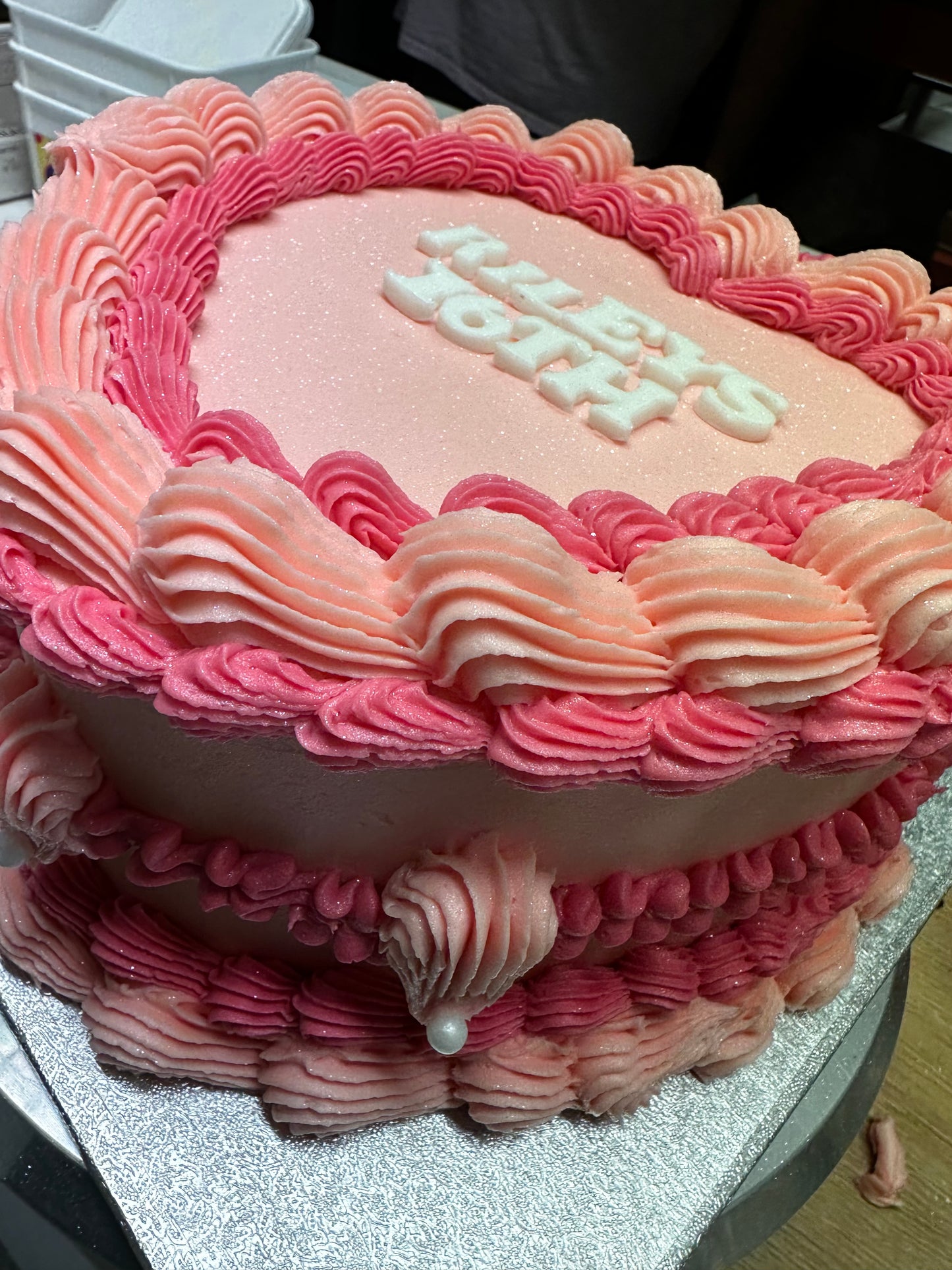 Deluxe Heart Cake